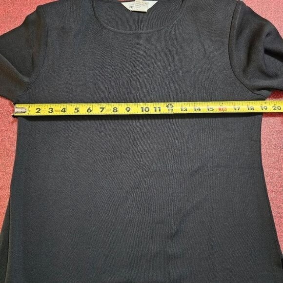 Misook Black Classic Knit Tunic Sz M Round Neck Short Sleeves Long Side Slits - Picture 7 of 8